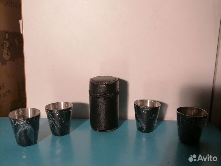 Серебряные стопки новве 4 шт