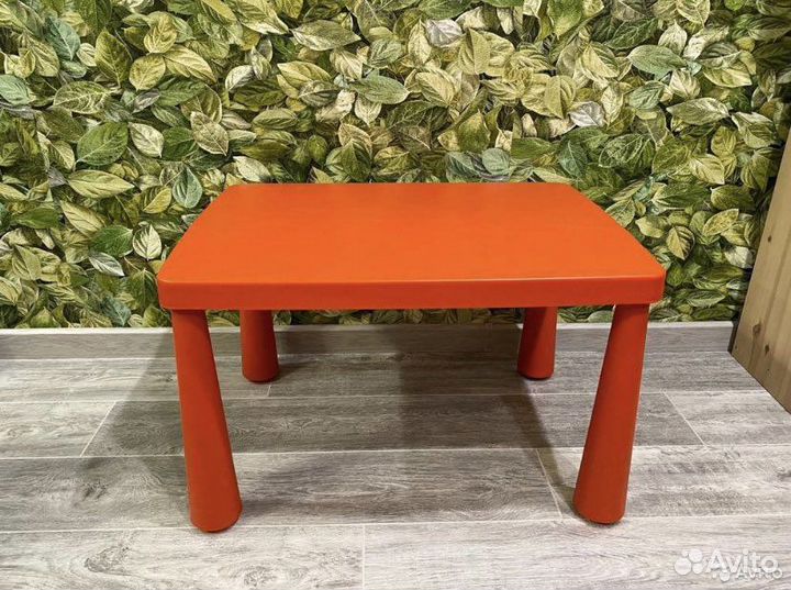 Стол и стул