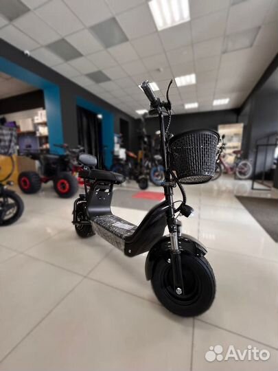 Электроскутер Wolong C1 PRO 800W 13AH