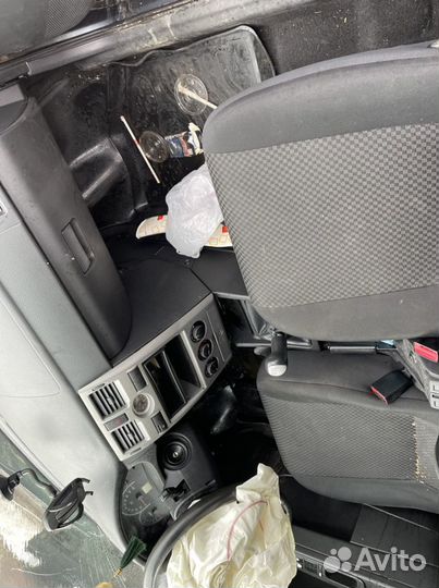 Панель торпеда приора