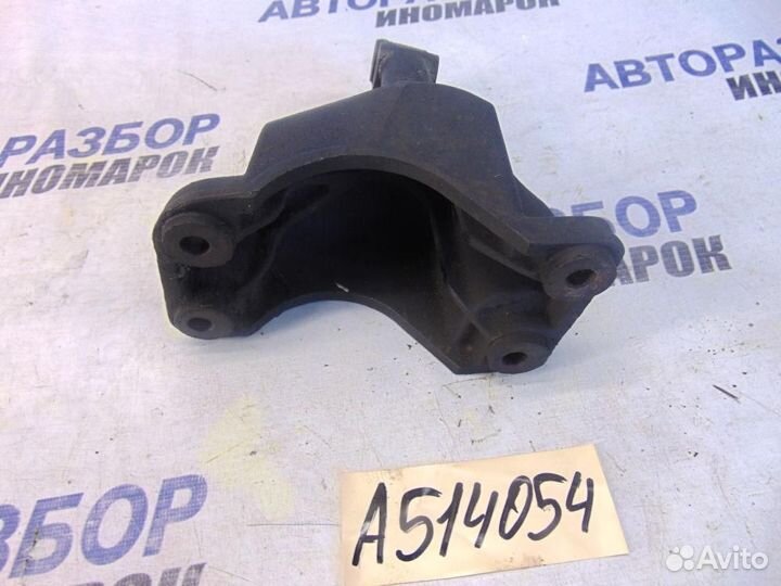 Кронштейн двигателя правый для Chery Bonus 2011-2