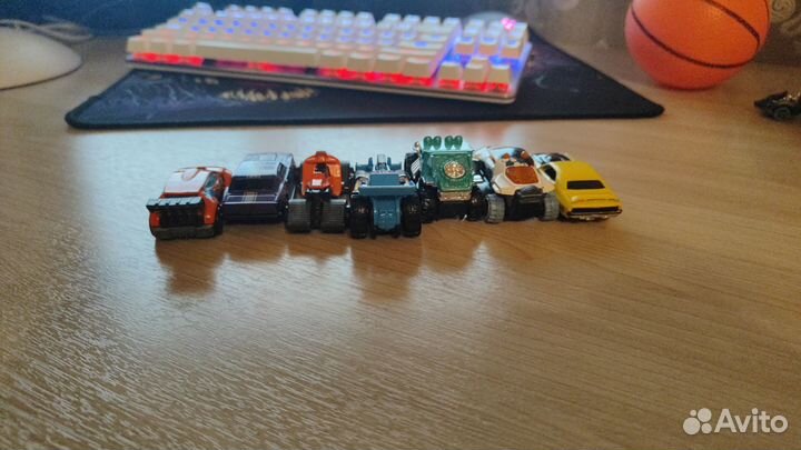 Машинки хотвилс