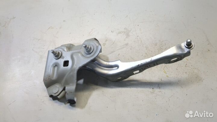 Петля капота Chevrolet Blazer, 2020