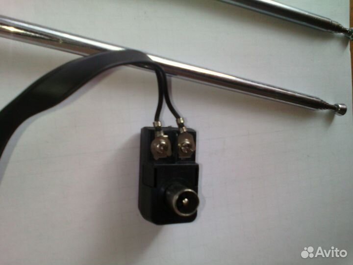 Антенна для тв комнатная