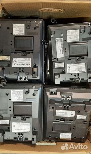 Проводные аналоговые телефоны разных брендов