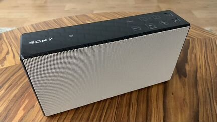 Портативная колонка Sony SRS-X5 + чехол CKS-X5