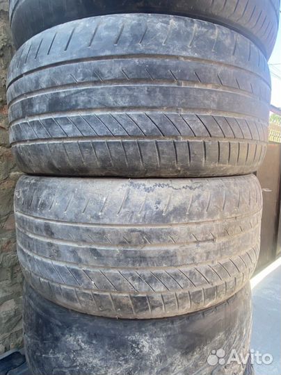 Toyo 330 275/40 R20