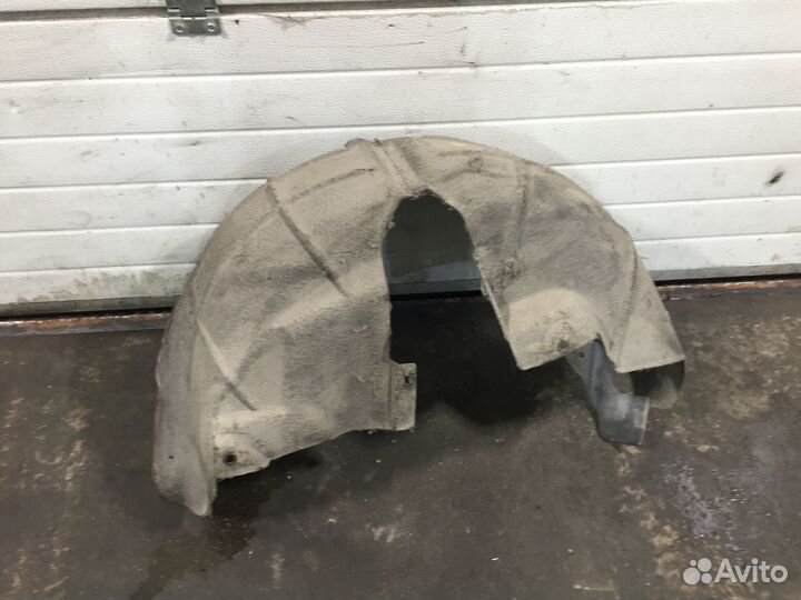 Фольксваген Пассат подкрылок задний левый Лев