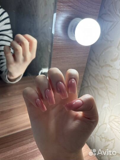 Мастер маникюра