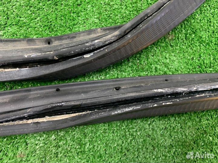 Уплотнитель сдвижной двери Ford Transit 8 MK8