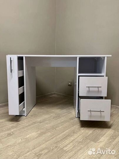 Маникюрный стол Новинкаплюс