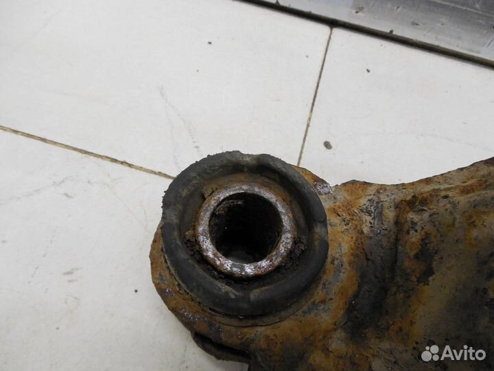 Балка передняя поперечная Avensis I 1997-2003