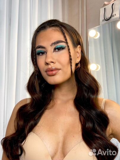 Макияж и прическа