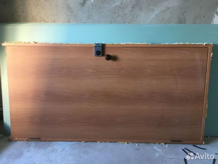 Дверь входная деревянная с коробкой