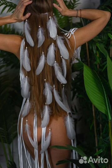 Перья в волосы