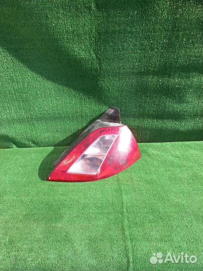 Фонарь правый renault megane 2 хетчбэк