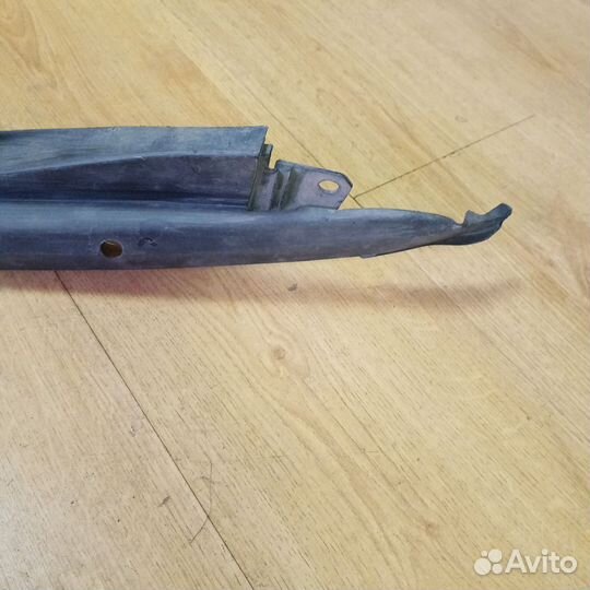 Накладка на переднее крыло правая Honda Accord 8