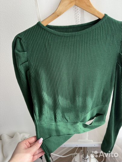 Джемпер женский укороченный 46