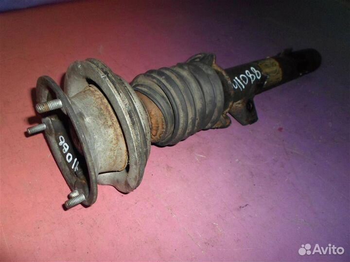 Стойка амортизатора М бмв Е87 Е81 передняя