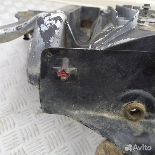 Диффузор радиатора Peugeot 206 1.4 TU3A 75 Л.С