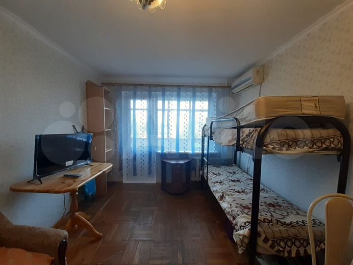 Комната 18 м² в 3-к., 4/5 эт.