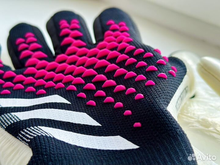 Вратарские перчатки adidas