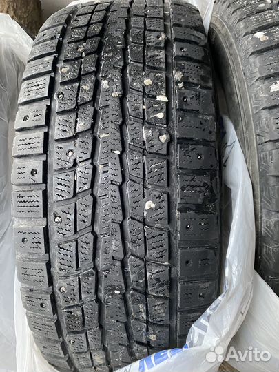 Dunlop SP Winter Ice 07 285/60 R18