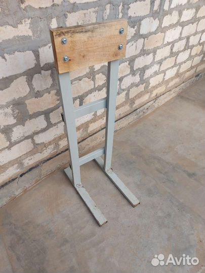 Стойка для лодочного мотора