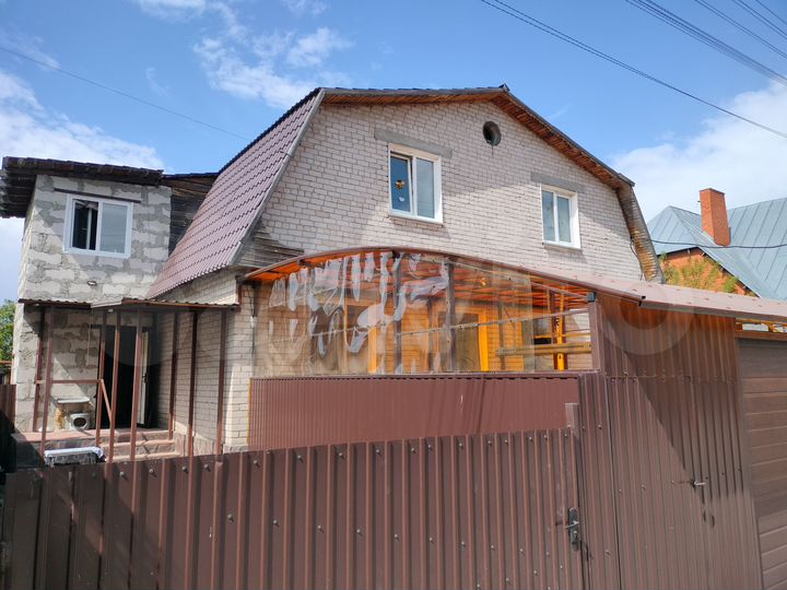 Дом 317,9 м² на участке 10,4 сот.