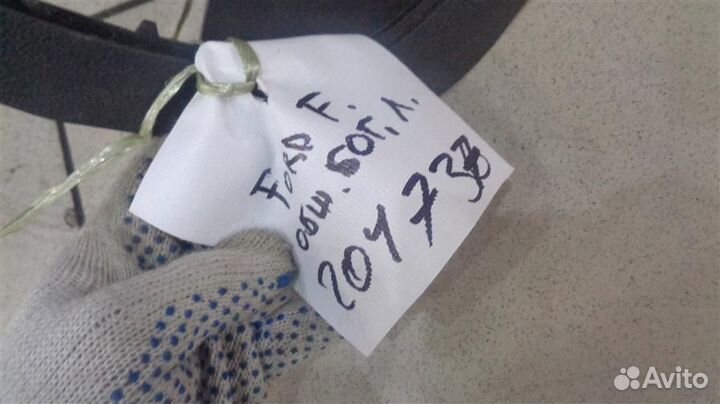 Обшивка багажника левая Ford Focus 3 2011-2018