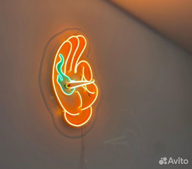 Неоновые вывески в подарок