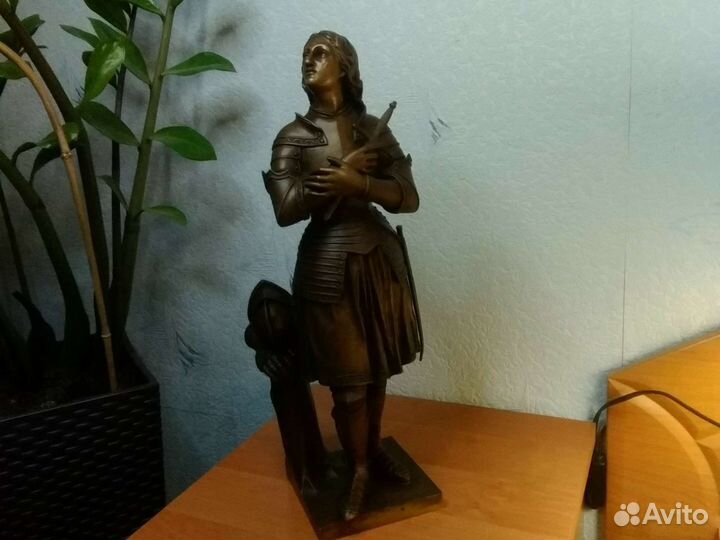 Бронзовая статуэтка Жанны Дэарк,Франция