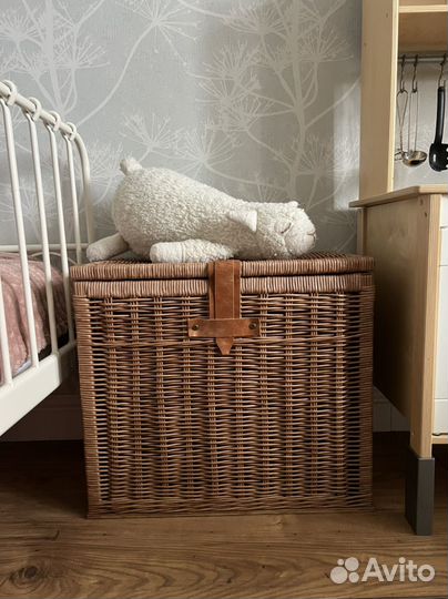 Сундук плетеный