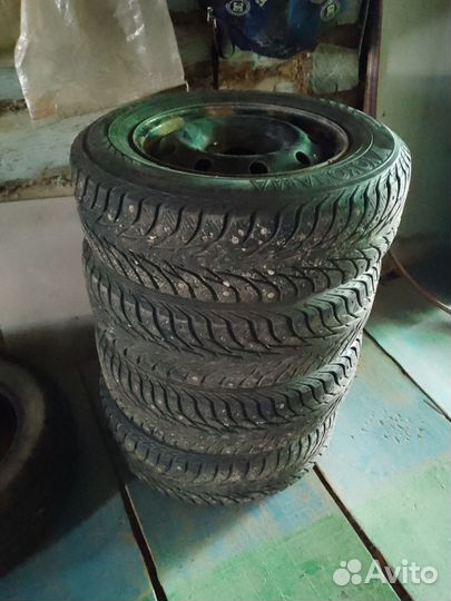 Yokohama Ice Guard IG35 185/70 R14
