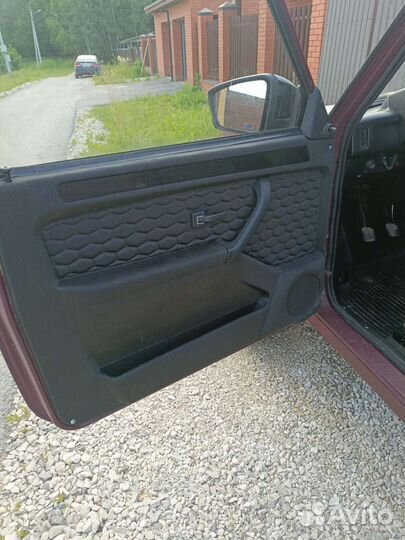 LADA 4x4 (Нива) 1.7 МТ, 2002, 152 000 км