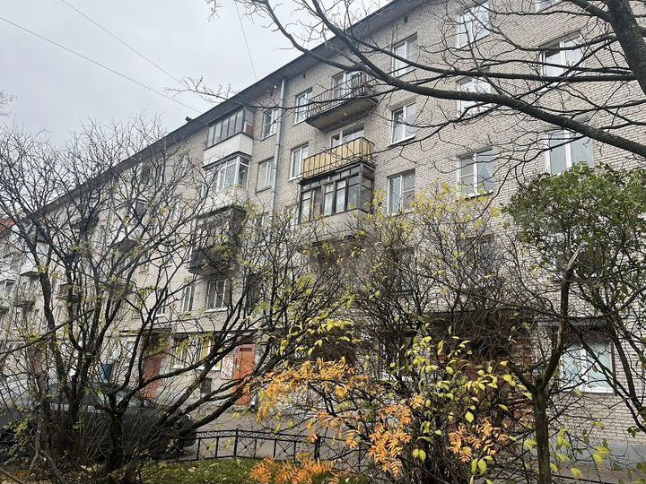 Комната 10,9 м² в 3-к., 2/5 эт.