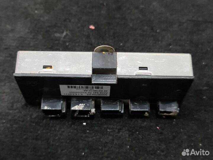 Блок управления кнопками на руле Mercedes W211