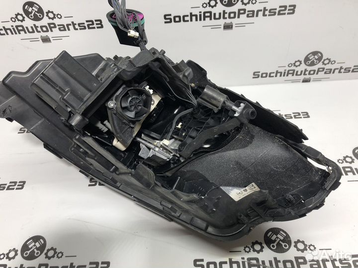 Фара битая Mercedes benz w213 E class до рест