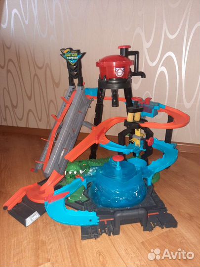 Hot wheels невообразимая автомойка
