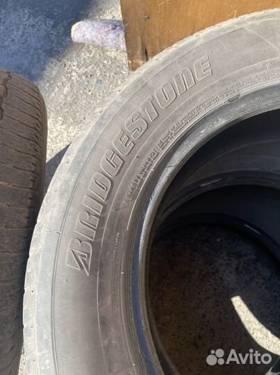 Bridgestone 738V 225/65 R17