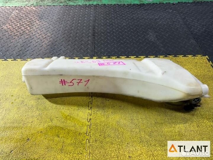 Бачок стеклоомывателя isuzu bighorn