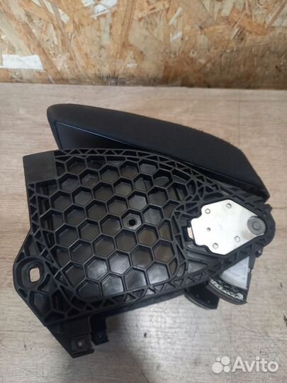 Подлокотник Skoda Octavia A5