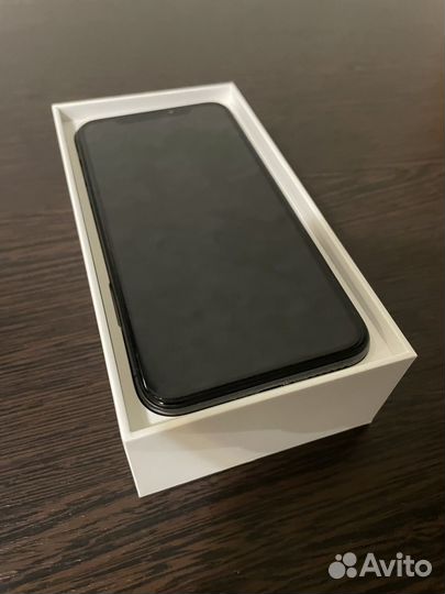 iPhone X, 64 ГБ