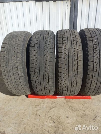 Bridgestone Blizzak Revo1 205/60 R16