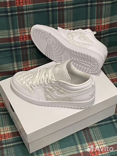 Nike Air Jordan 1 Low Quilted Triple White