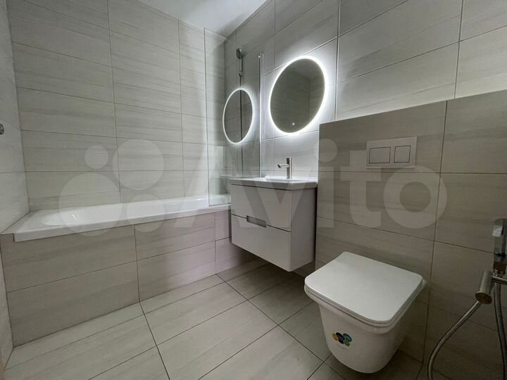 3-к. квартира, 90 м², 4/25 эт.