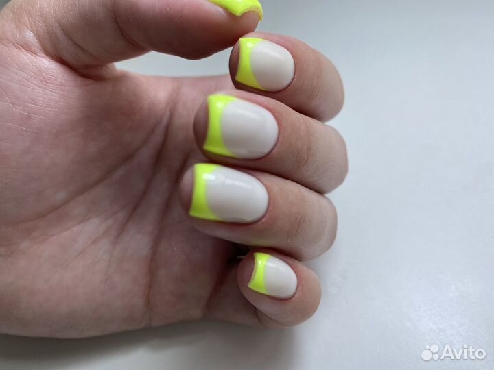 Услуги маникюра