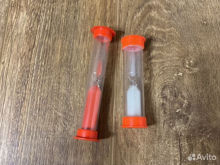 Песочные часы на 1 минуту