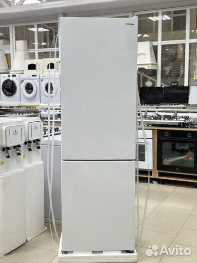 Холодильник новый