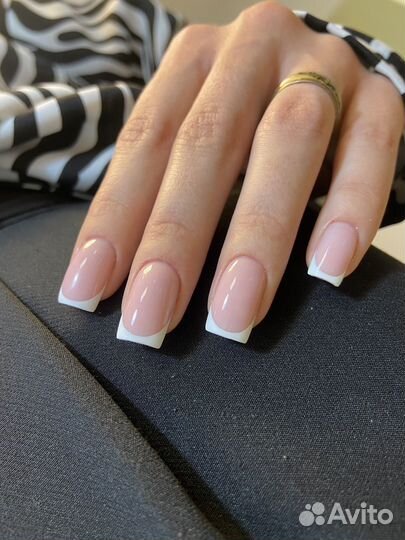 Маникюр и педикюр